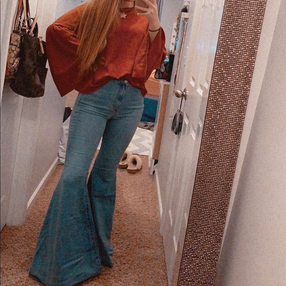 Free people float on flare jeans